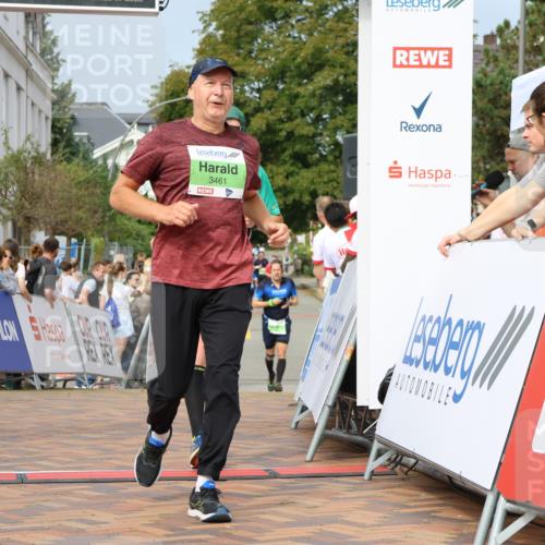 31.08.2025 - 21. Blankeneser Heldenlauf Strokosch-Dieckow http://msf.ph/oto/8651849 31.08.2025 11:12:16 Ziel 3002, 3461 meine-sportfotos.de