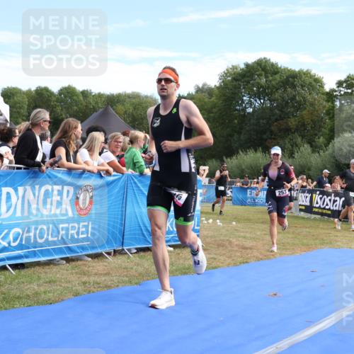 31.08.2025 - Elbe Triathlon Hamburg Strokosch-Dieckow http://msf.ph/oto/8651861 31.08.2025 10:58:50 Ziel 253, 315 meine-sportfotos.de