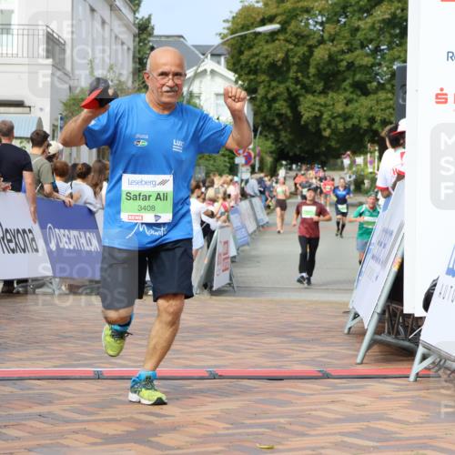 31.08.2025 - 21. Blankeneser Heldenlauf Strokosch-Dieckow http://msf.ph/oto/8651866 31.08.2025 11:12:08 Ziel 3405, 3006, 3408 meine-sportfotos.de