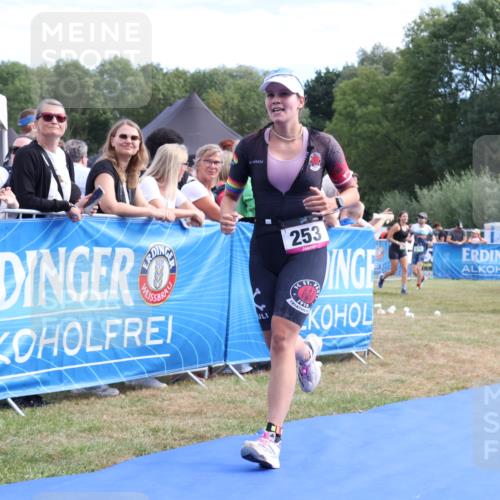 31.08.2025 - Elbe Triathlon Hamburg Strokosch-Dieckow http://msf.ph/oto/8651867 31.08.2025 10:58:52 Ziel 253, 315 meine-sportfotos.de