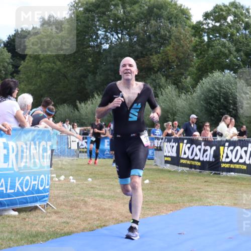 31.08.2025 - Elbe Triathlon Hamburg Strokosch-Dieckow http://msf.ph/oto/8651871 31.08.2025 10:59:05 Ziel 310, 379, 656 meine-sportfotos.de
