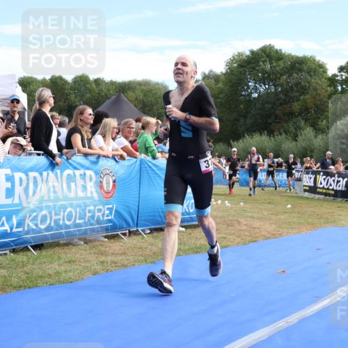 31.08.2025 - Elbe Triathlon Hamburg Strokosch-Dieckow http://msf.ph/oto/8651875 31.08.2025 10:59:06 Ziel 310, 379, 656 meine-sportfotos.de
