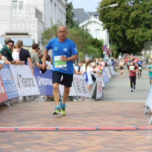 31.08.2025 - 21. Blankeneser Heldenlauf Strokosch-Dieckow http://msf.ph/oto/8651879 31.08.2025 11:12:07 Ziel 3405, 3006, 3408 meine-sportfotos.de