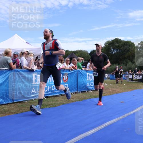 31.08.2025 - Elbe Triathlon Hamburg Strokosch-Dieckow http://msf.ph/oto/8651884 31.08.2025 10:59:11 Ziel 310, 379, 489, 656 meine-sportfotos.de