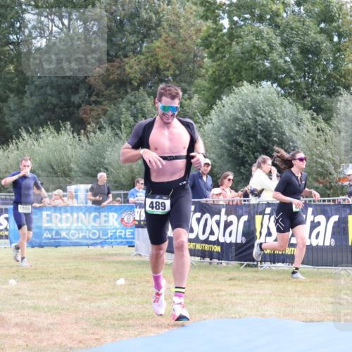 31.08.2025 - Elbe Triathlon Hamburg Strokosch-Dieckow http://msf.ph/oto/8651888 31.08.2025 10:59:15 Ziel 310, 489, 656 meine-sportfotos.de