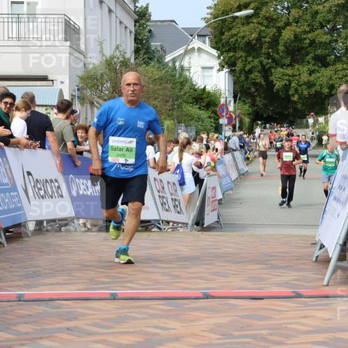 31.08.2025 - 21. Blankeneser Heldenlauf Strokosch-Dieckow http://msf.ph/oto/8651889 31.08.2025 11:12:07 Ziel 3405, 3006, 3408 meine-sportfotos.de
