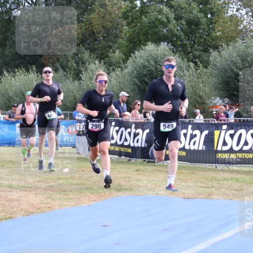 31.08.2025 - Elbe Triathlon Hamburg Strokosch-Dieckow http://msf.ph/oto/8651904 31.08.2025 10:59:45 Ziel 298, 311, 445, 549, 655 meine-sportfotos.de