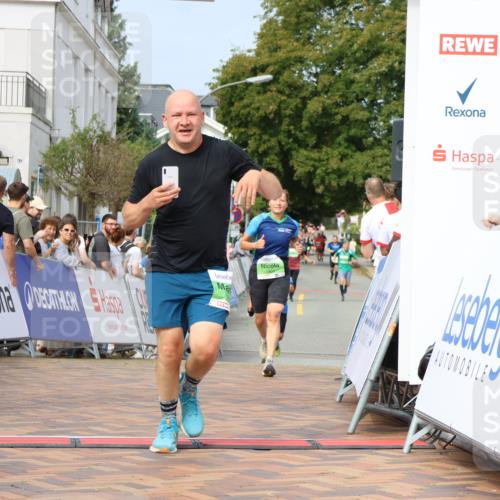 31.08.2025 - 21. Blankeneser Heldenlauf Strokosch-Dieckow http://msf.ph/oto/8651913 31.08.2025 11:12:03 Ziel 3405, 3102, 3250, 3288, 3006, 3408 meine-sportfotos.de