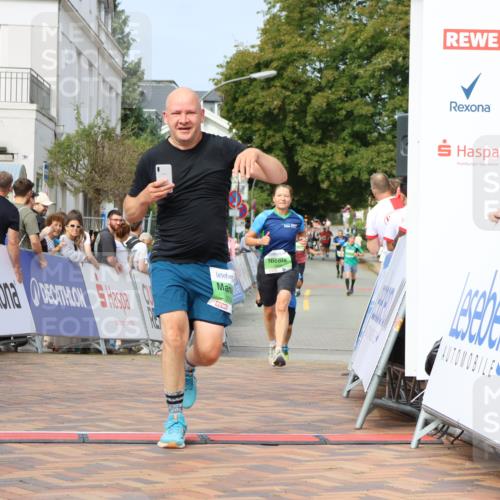 31.08.2025 - 21. Blankeneser Heldenlauf Strokosch-Dieckow http://msf.ph/oto/8651917 31.08.2025 11:12:03 Ziel 3405, 3102, 3250, 3288, 3006, 3408 meine-sportfotos.de
