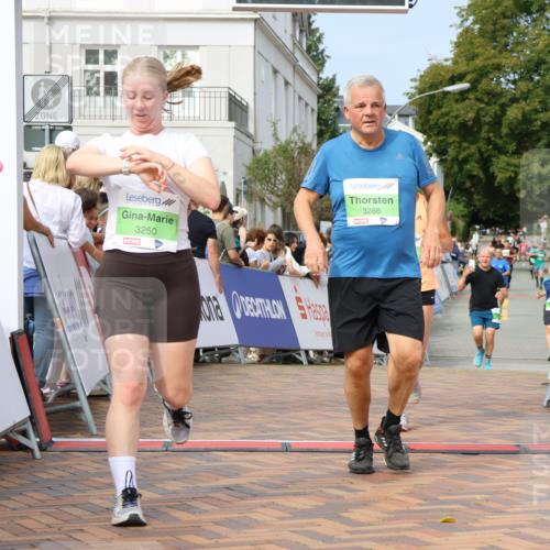 31.08.2025 - 21. Blankeneser Heldenlauf Strokosch-Dieckow http://msf.ph/oto/8651923 31.08.2025 11:11:57 Ziel 3166, 3102, 3250, 3288 meine-sportfotos.de