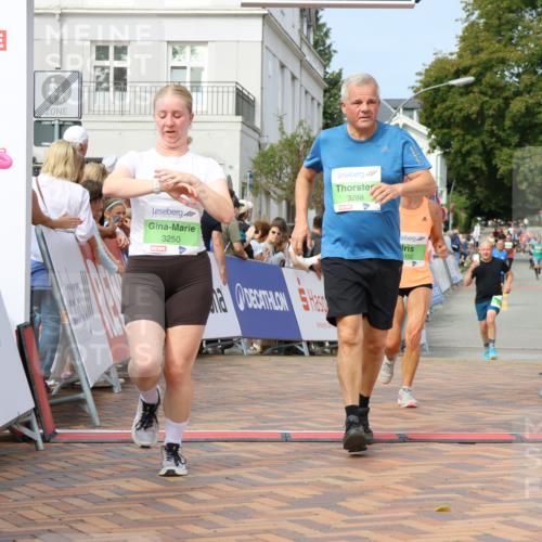 31.08.2025 - 21. Blankeneser Heldenlauf Strokosch-Dieckow http://msf.ph/oto/8651935 31.08.2025 11:11:57 Ziel 3166, 3102, 3250, 3288 meine-sportfotos.de