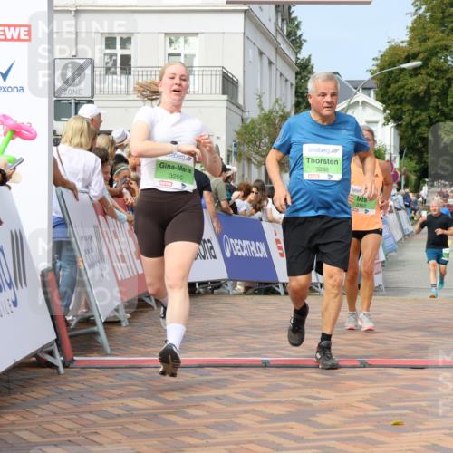 31.08.2025 - 21. Blankeneser Heldenlauf Strokosch-Dieckow http://msf.ph/oto/8651944 31.08.2025 11:11:57 Ziel 3166, 3102, 3250, 3288 meine-sportfotos.de