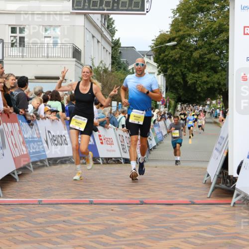 31.08.2025 - 21. Blankeneser Heldenlauf Strokosch-Dieckow http://msf.ph/oto/8651952 31.08.2025 10:28:42 Ziel 2697, 2700, 2351, 2687 meine-sportfotos.de