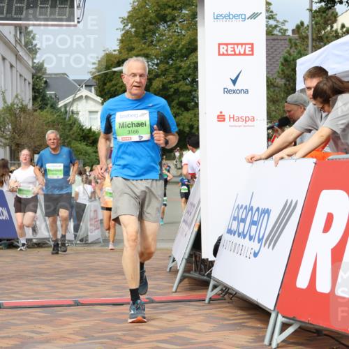 31.08.2025 - 21. Blankeneser Heldenlauf Strokosch-Dieckow http://msf.ph/oto/8651963 31.08.2025 11:11:54 Ziel 3374, 3166, 3102, 3250, 3288 meine-sportfotos.de