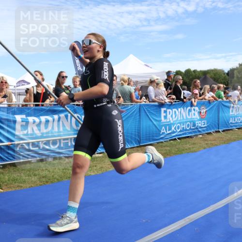 31.08.2025 - Elbe Triathlon Hamburg Strokosch-Dieckow http://msf.ph/oto/8651967 31.08.2025 11:01:24 Ziel 294 meine-sportfotos.de