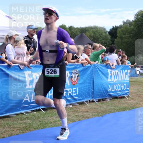 31.08.2025 - Elbe Triathlon Hamburg Strokosch-Dieckow http://msf.ph/oto/8651985 31.08.2025 11:02:04 Ziel 444, 526 meine-sportfotos.de