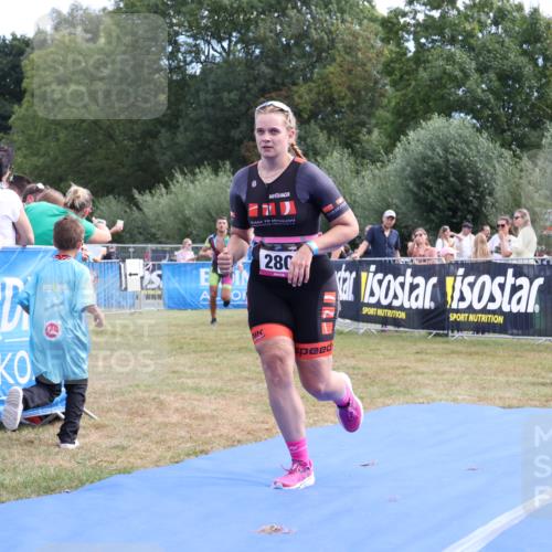 31.08.2025 - Elbe Triathlon Hamburg Strokosch-Dieckow http://msf.ph/oto/8651988 31.08.2025 11:02:18 Ziel 280, 527 meine-sportfotos.de