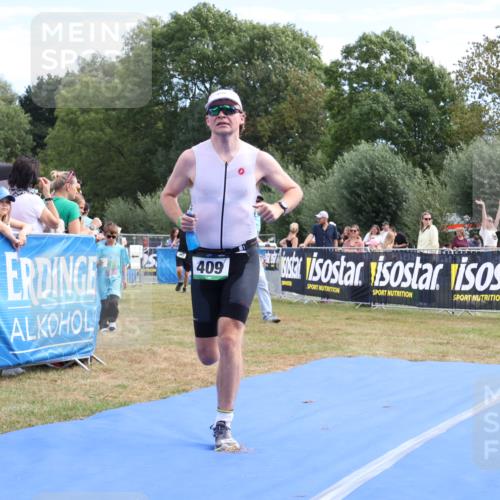 31.08.2025 - Elbe Triathlon Hamburg Strokosch-Dieckow http://msf.ph/oto/8652002 31.08.2025 11:02:36 Ziel 409 meine-sportfotos.de