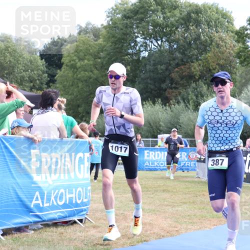 31.08.2025 - Elbe Triathlon Hamburg Strokosch-Dieckow http://msf.ph/oto/8652011 31.08.2025 11:03:18 Ziel 387, 1017 meine-sportfotos.de