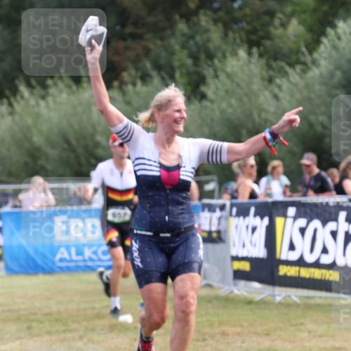 31.08.2025 - Elbe Triathlon Hamburg Strokosch-Dieckow http://msf.ph/oto/8652028 31.08.2025 11:03:39 Ziel 292 meine-sportfotos.de