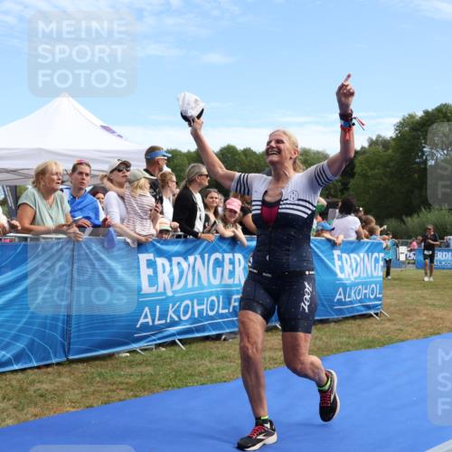 31.08.2025 - Elbe Triathlon Hamburg Strokosch-Dieckow http://msf.ph/oto/8652039 31.08.2025 11:03:43 Ziel 292 meine-sportfotos.de