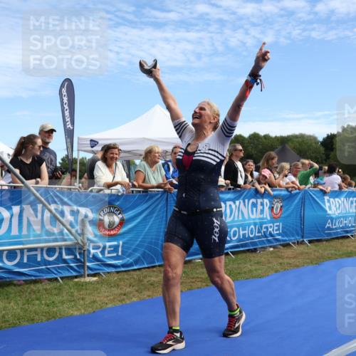 31.08.2025 - Elbe Triathlon Hamburg Strokosch-Dieckow http://msf.ph/oto/8652043 31.08.2025 11:03:44 Ziel 292 meine-sportfotos.de