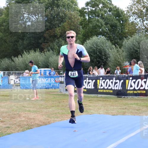 31.08.2025 - Elbe Triathlon Hamburg Strokosch-Dieckow http://msf.ph/oto/8652048 31.08.2025 11:03:54 Ziel 533 meine-sportfotos.de