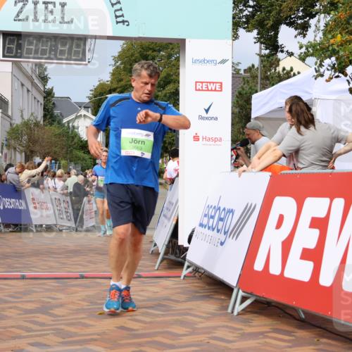 31.08.2025 - 21. Blankeneser Heldenlauf Strokosch-Dieckow http://msf.ph/oto/8652071 31.08.2025 11:11:30 Ziel 3563, 3199, 3663 meine-sportfotos.de