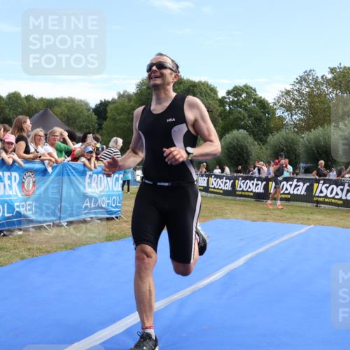 31.08.2025 - Elbe Triathlon Hamburg Strokosch-Dieckow http://msf.ph/oto/8652073 31.08.2025 11:04:38 Ziel 626 meine-sportfotos.de