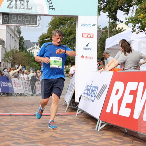 31.08.2025 - 21. Blankeneser Heldenlauf Strokosch-Dieckow http://msf.ph/oto/8652079 31.08.2025 11:11:30 Ziel 3563, 3199, 3663 meine-sportfotos.de