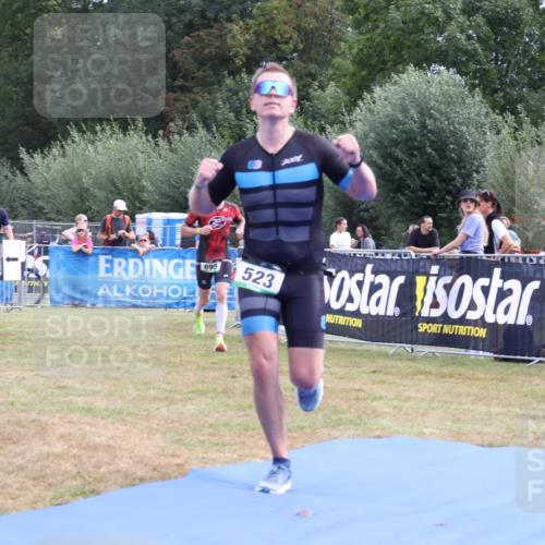31.08.2025 - Elbe Triathlon Hamburg Strokosch-Dieckow http://msf.ph/oto/8652080 31.08.2025 11:05:03 Ziel 523, 614, 695 meine-sportfotos.de