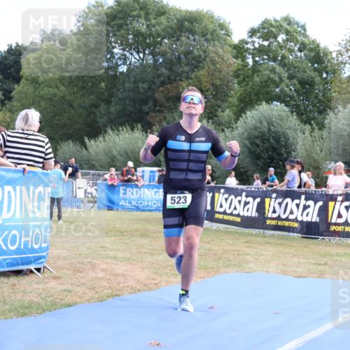 31.08.2025 - Elbe Triathlon Hamburg Strokosch-Dieckow http://msf.ph/oto/8652081 31.08.2025 11:05:03 Ziel 523, 614, 695 meine-sportfotos.de