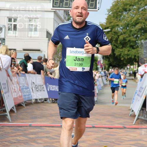 31.08.2025 - 21. Blankeneser Heldenlauf Strokosch-Dieckow http://msf.ph/oto/8652085 31.08.2025 11:11:25 Ziel 3593, 3199, 3663 meine-sportfotos.de