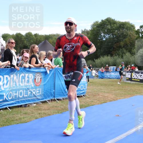 31.08.2025 - Elbe Triathlon Hamburg Strokosch-Dieckow http://msf.ph/oto/8652097 31.08.2025 11:05:08 Ziel 410, 523, 658, 695 meine-sportfotos.de
