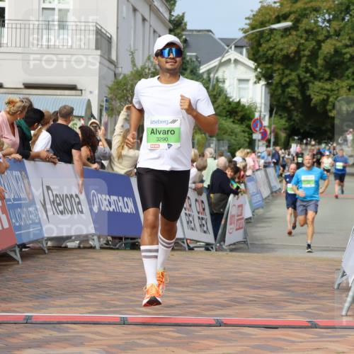 31.08.2025 - 21. Blankeneser Heldenlauf Strokosch-Dieckow http://msf.ph/oto/8652137 31.08.2025 11:11:16 Ziel 3290 meine-sportfotos.de