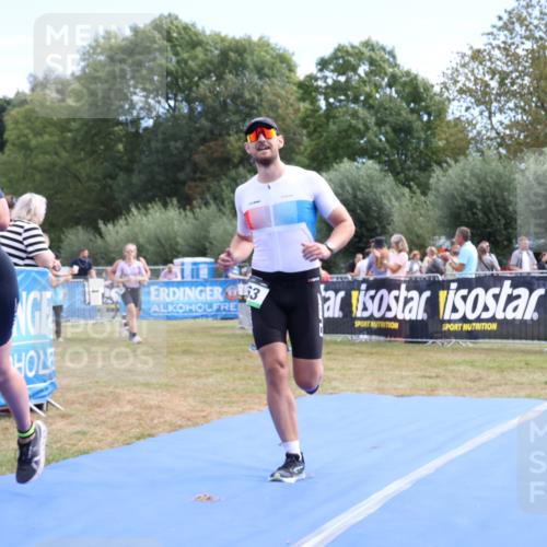 31.08.2025 - Elbe Triathlon Hamburg Strokosch-Dieckow http://msf.ph/oto/8652153 31.08.2025 11:06:42 Ziel 250, 463, 510 meine-sportfotos.de