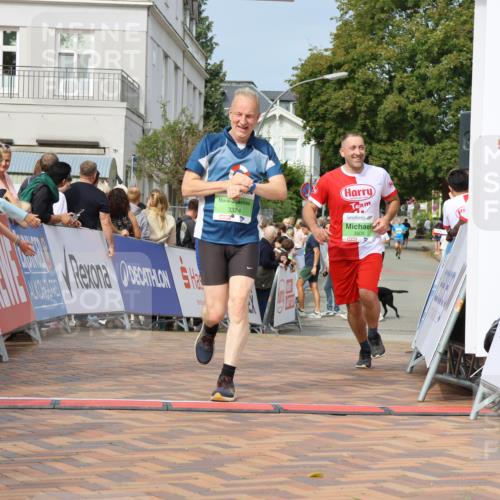31.08.2025 - 21. Blankeneser Heldenlauf Strokosch-Dieckow http://msf.ph/oto/8652159 31.08.2025 11:11:04 Ziel 3324, 3509 meine-sportfotos.de