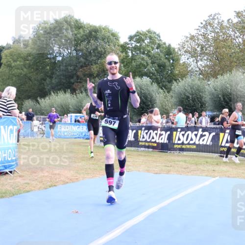 31.08.2025 - Elbe Triathlon Hamburg Strokosch-Dieckow http://msf.ph/oto/8652160 31.08.2025 11:06:57 Ziel 597, 938 meine-sportfotos.de
