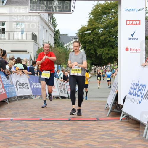 31.08.2025 - 21. Blankeneser Heldenlauf Strokosch-Dieckow http://msf.ph/oto/8652163 31.08.2025 10:28:32 Ziel 2249, 2173, 2727 meine-sportfotos.de