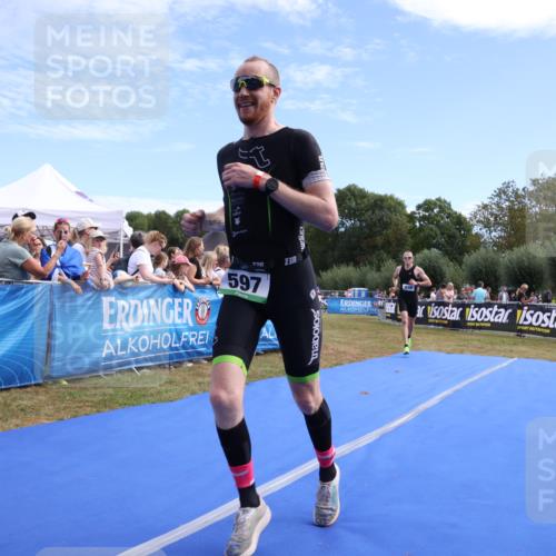 31.08.2025 - Elbe Triathlon Hamburg Strokosch-Dieckow http://msf.ph/oto/8652166 31.08.2025 11:06:58 Ziel 597, 938 meine-sportfotos.de