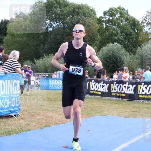 31.08.2025 - Elbe Triathlon Hamburg Strokosch-Dieckow http://msf.ph/oto/8652167 31.08.2025 11:07:00 Ziel 256, 414, 597, 938 meine-sportfotos.de