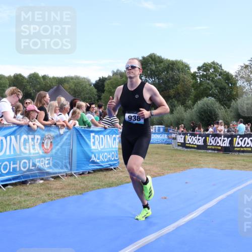 31.08.2025 - Elbe Triathlon Hamburg Strokosch-Dieckow http://msf.ph/oto/8652169 31.08.2025 11:07:00 Ziel 256, 414, 597, 938 meine-sportfotos.de
