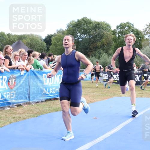 31.08.2025 - Elbe Triathlon Hamburg Strokosch-Dieckow http://msf.ph/oto/8652176 31.08.2025 11:07:10 Ziel 256, 286, 414, 611 meine-sportfotos.de