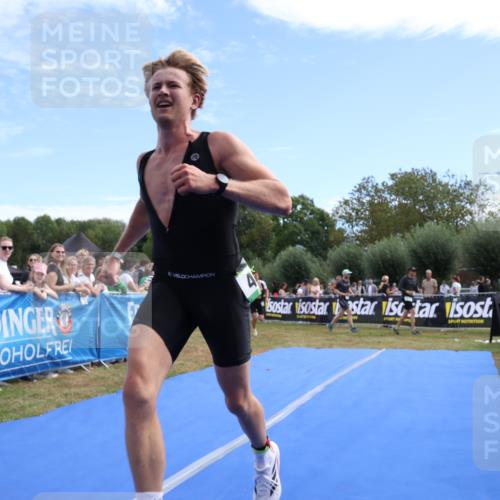 31.08.2025 - Elbe Triathlon Hamburg Strokosch-Dieckow http://msf.ph/oto/8652180 31.08.2025 11:07:11 Ziel 256, 286, 414, 547, 611 meine-sportfotos.de
