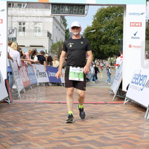 31.08.2025 - 21. Blankeneser Heldenlauf Strokosch-Dieckow http://msf.ph/oto/8652200 31.08.2025 11:10:44 Ziel 3701, 3592, 3420, 3321, 3618 meine-sportfotos.de