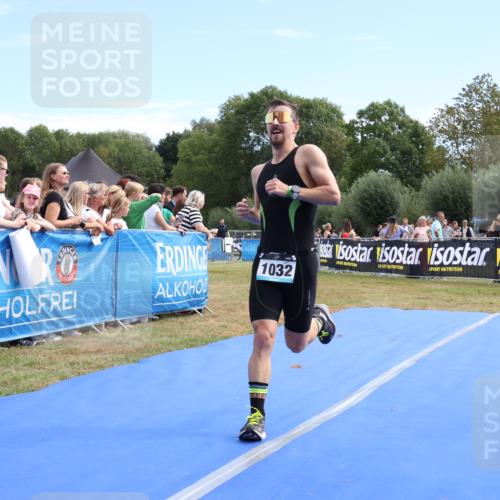 31.08.2025 - Elbe Triathlon Hamburg Strokosch-Dieckow http://msf.ph/oto/8652204 31.08.2025 11:07:47 Ziel 1032 meine-sportfotos.de