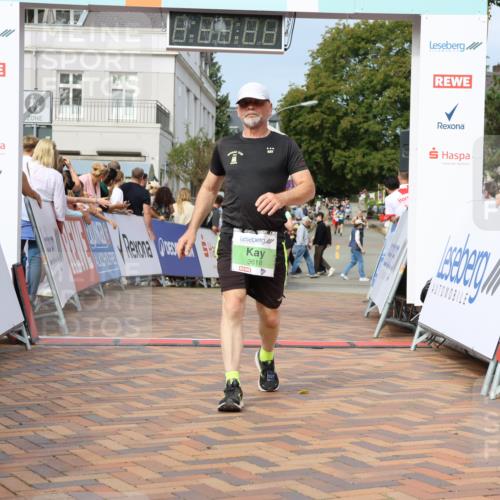 31.08.2025 - 21. Blankeneser Heldenlauf Strokosch-Dieckow http://msf.ph/oto/8652206 31.08.2025 11:10:44 Ziel 3701, 3592, 3420, 3321, 3618 meine-sportfotos.de