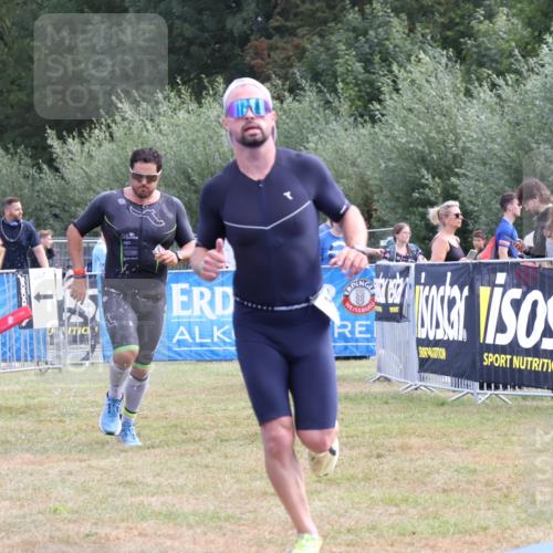 31.08.2025 - Elbe Triathlon Hamburg Strokosch-Dieckow http://msf.ph/oto/8652208 31.08.2025 11:07:57 Ziel 834, 1090 meine-sportfotos.de