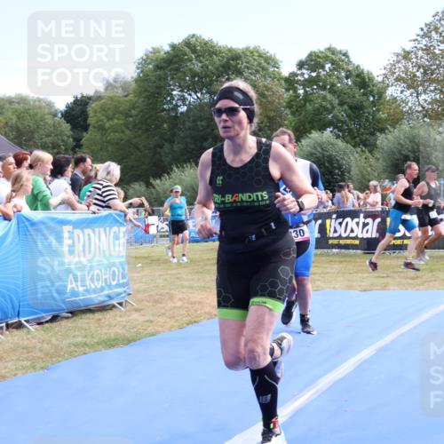 31.08.2025 - Elbe Triathlon Hamburg Strokosch-Dieckow http://msf.ph/oto/8652223 31.08.2025 11:08:13 Ziel 288, 330, 651, 680 meine-sportfotos.de