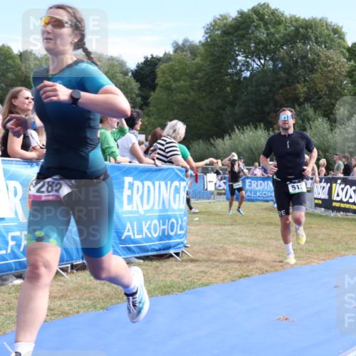 31.08.2025 - Elbe Triathlon Hamburg Strokosch-Dieckow http://msf.ph/oto/8652255 31.08.2025 11:08:47 Ziel 289, 493, 515 meine-sportfotos.de